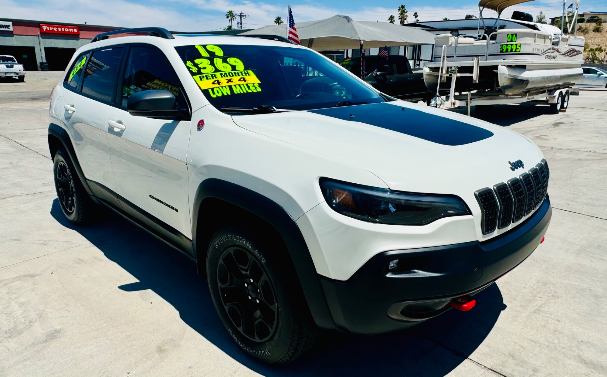 photo of 2019 Jeep Cherokee Trailhawk 4WD
